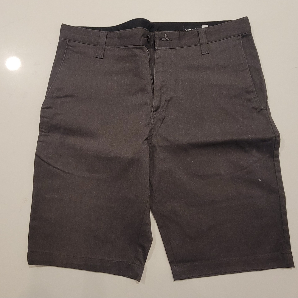 Volcom Men's Charcoal Flat Front Shorts - Picture 1 of 3